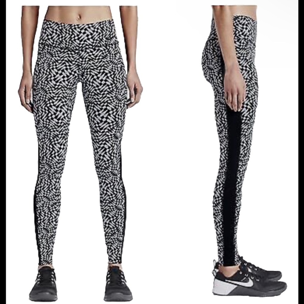 Nike Legendary Checker Tight‎ Women's Training Size large